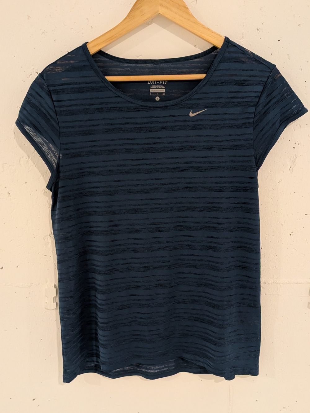Nike Women's Short Sleeve Athletic Top in Navy Stripe